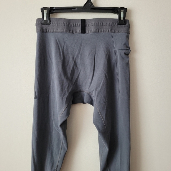 NIKE Dri Fit Tight Fit 3/4 Grey Training Base Layer Tights Size S - Picture 4 of 13